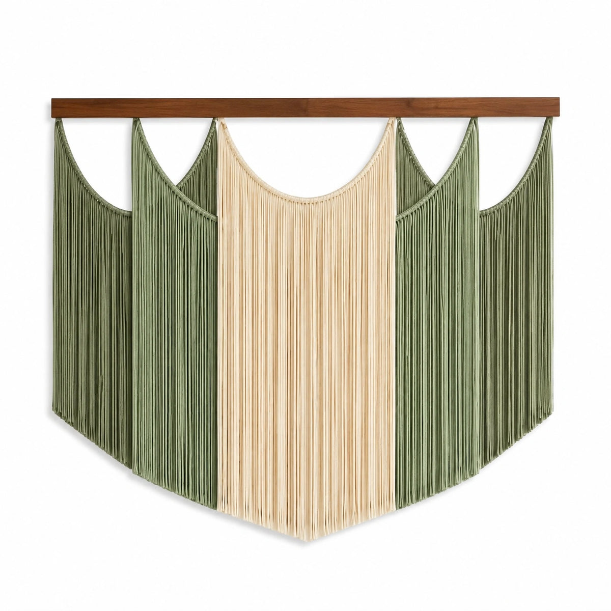 Tapisserie murale 100 x 100 cm en coton vert sauge et beige style bohème à franges